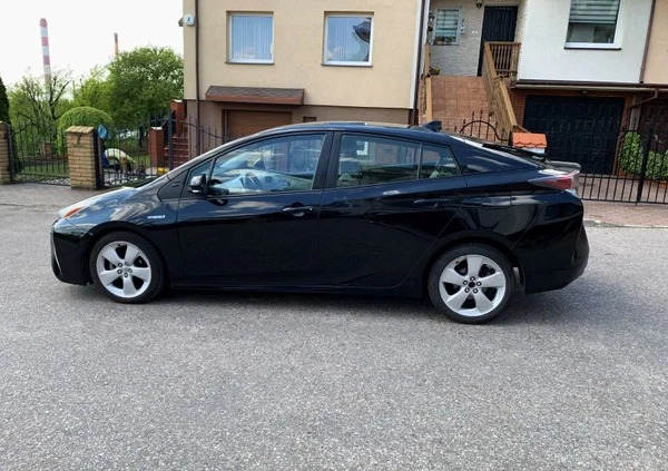 Toyota Prius cena 64900 przebieg: 225000, rok produkcji 2016 z Białystok małe 631